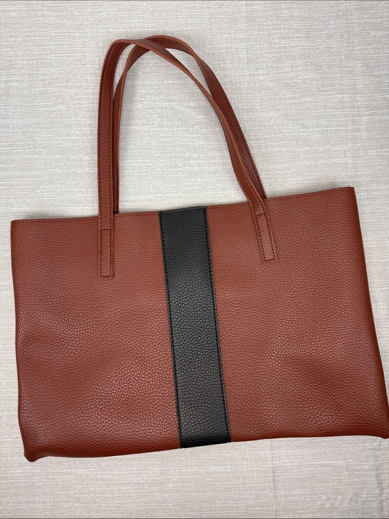 Vince Camuto Handbags - VINCE CAMUTO Luck Tote - Large Red Desert Brown+Black Vegan Leather